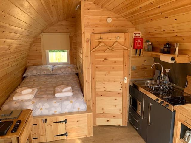 Conifer Cabins Форт-Уильям Экстерьер фото