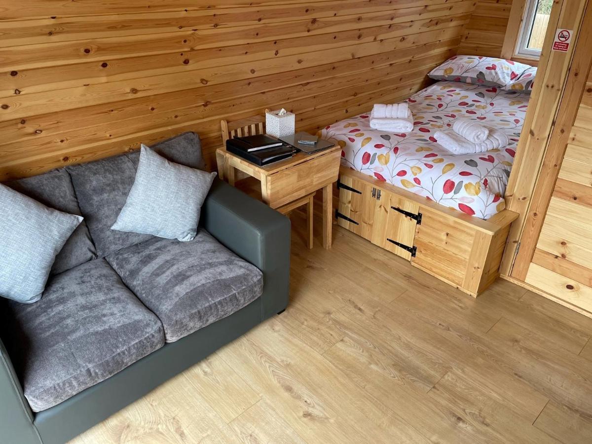 Conifer Cabins Форт-Уильям Экстерьер фото