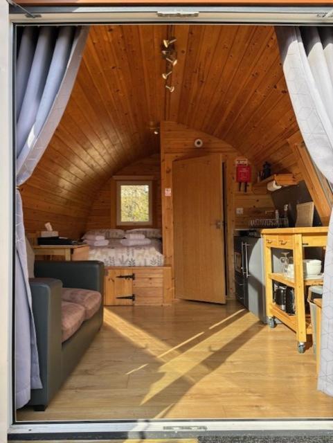 Conifer Cabins Форт-Уильям Экстерьер фото